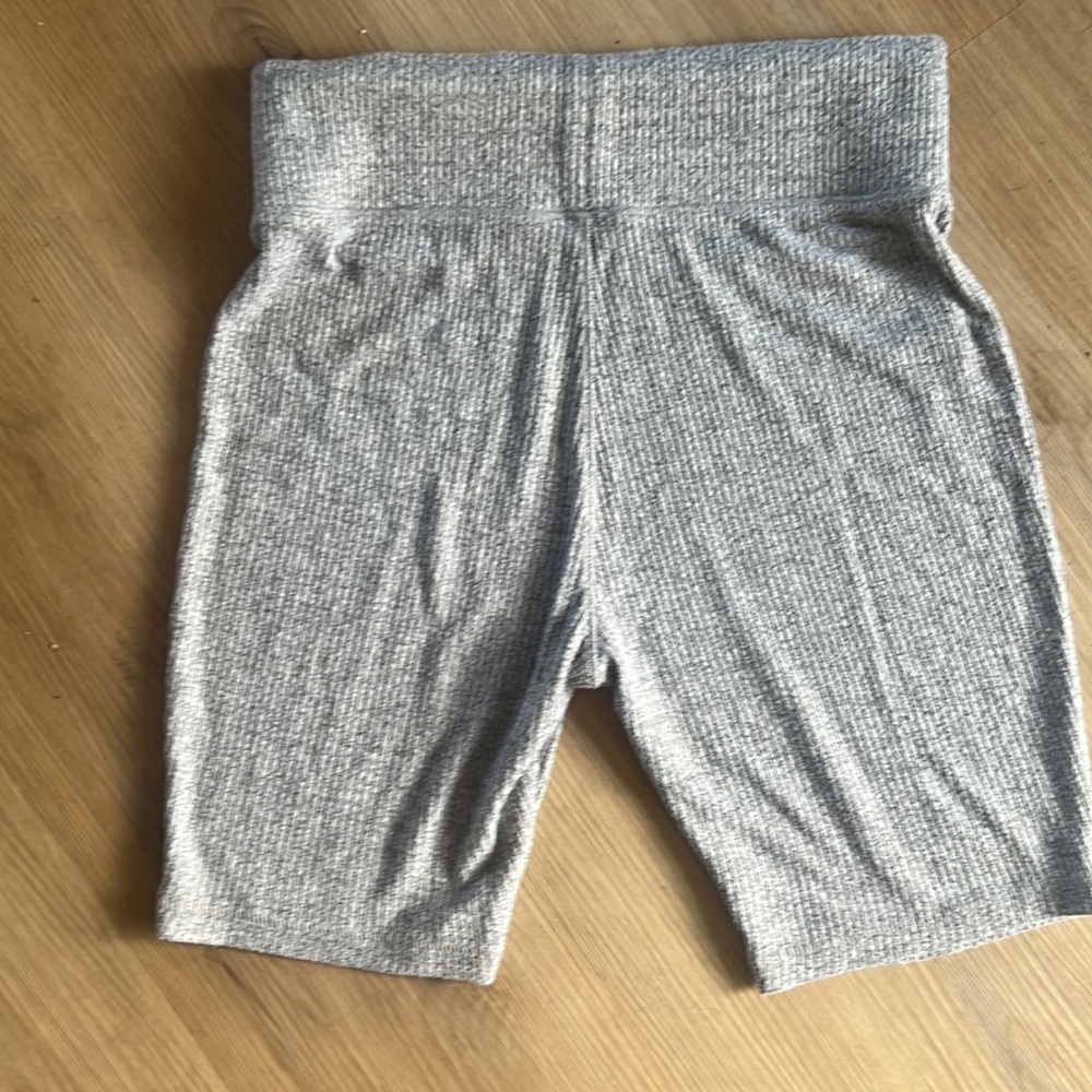 RAG & BONE Gray Ribbed Knit Bike Shorts • SM - Picture 7 of 11